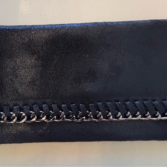 Chic Black Chain-Embellished Wallet - Picture 6 of 6